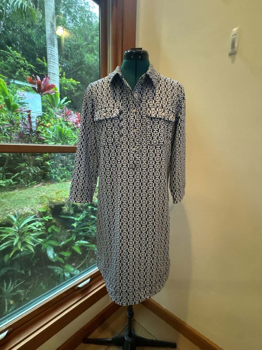 Vineyard Vines Performance Shirt Dress Navy White Geometric Print Size M
